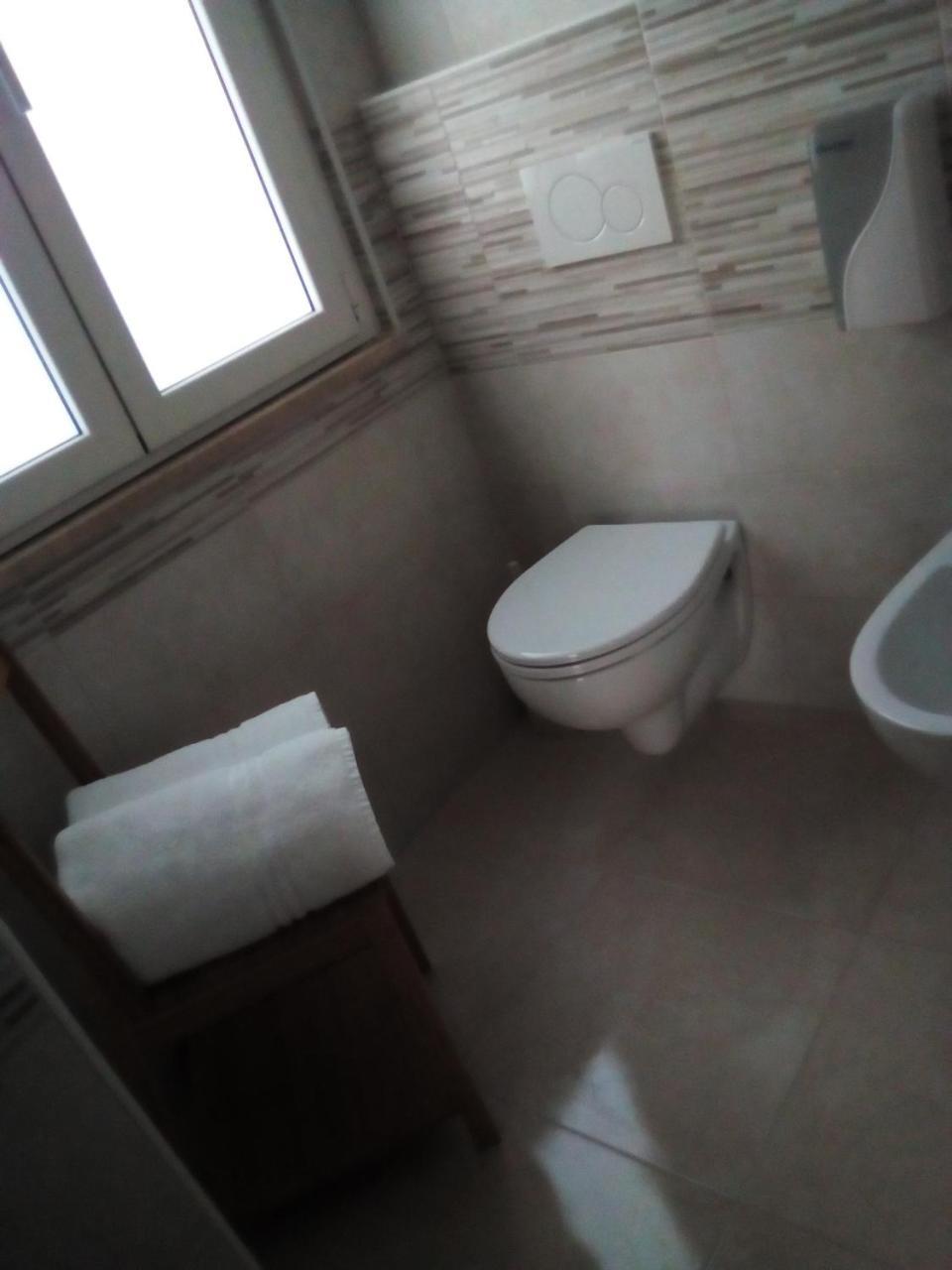 Officina Urban Sleep Bed & Breakfast San Benedetto del Tronto Ngoại thất bức ảnh