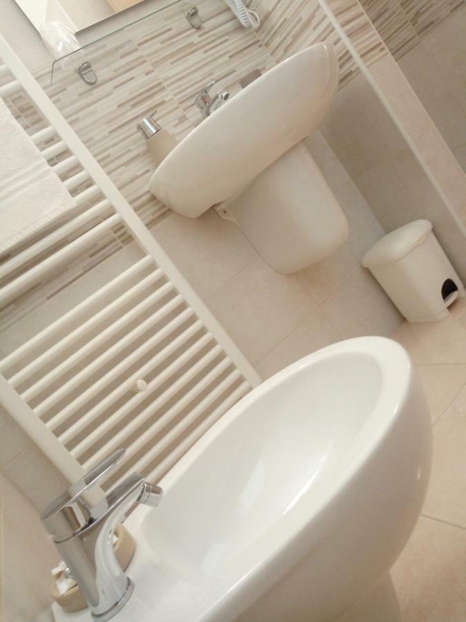 Officina Urban Sleep Bed & Breakfast San Benedetto del Tronto Ngoại thất bức ảnh