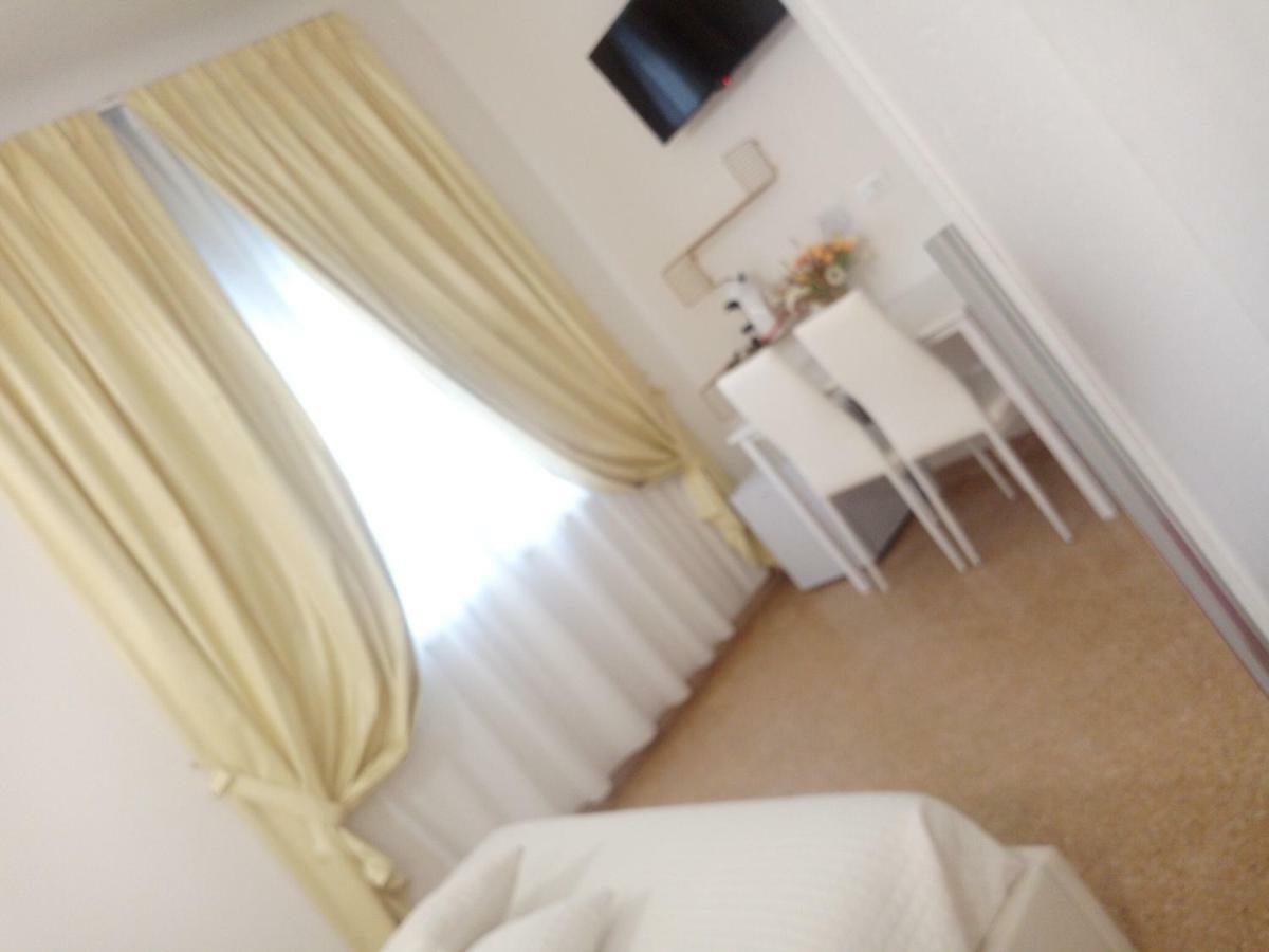 Officina Urban Sleep Bed & Breakfast San Benedetto del Tronto Ngoại thất bức ảnh